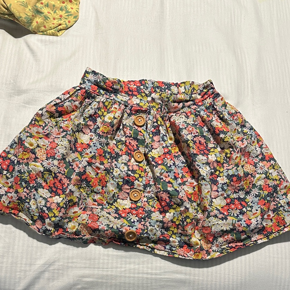 Liberty floral small shop elastic waist skirt 4t